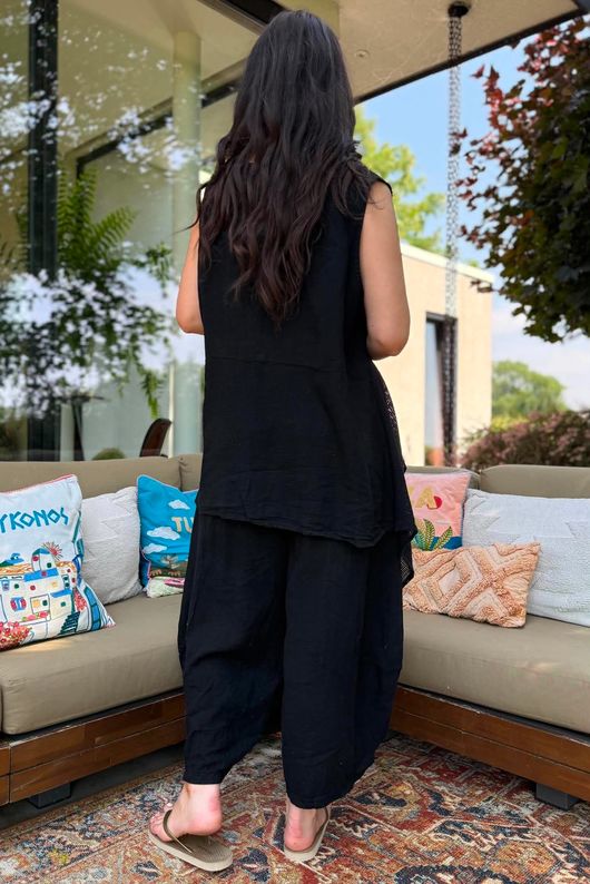 Sandbar Linen Blend 3 Button Dip Side Wasitcoat Black